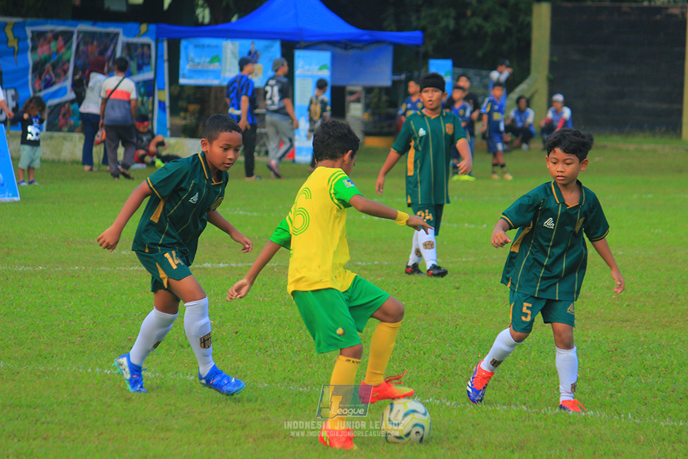 ijl u10 200925 folk football academy vs brazillian soccer lfa