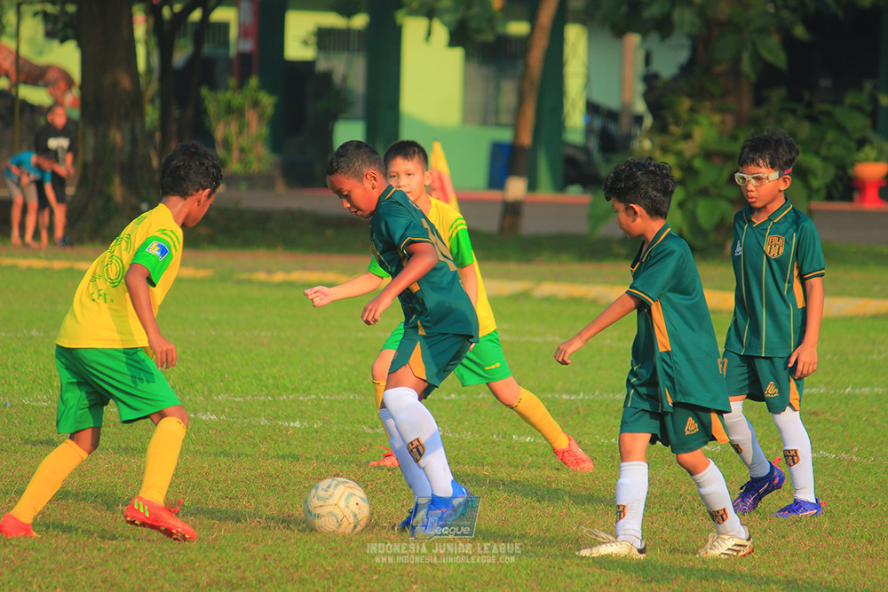 ijl u10 200925 folk football academy vs brazillian soccer lfa