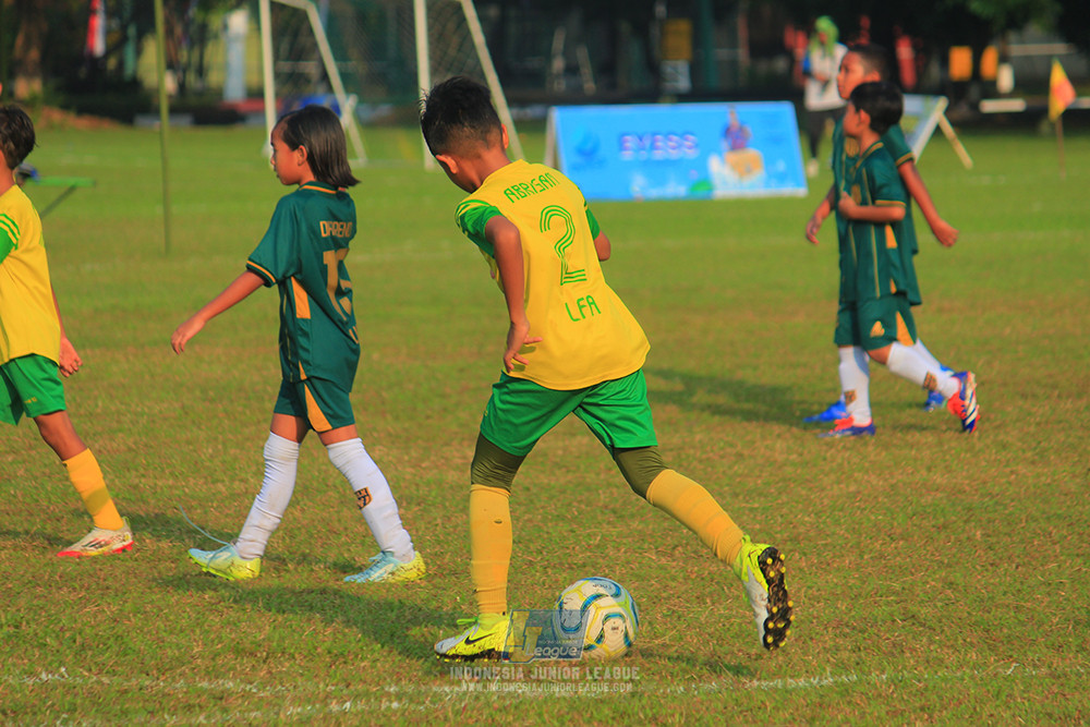 ijl u10 200925 folk football academy vs brazillian soccer lfa