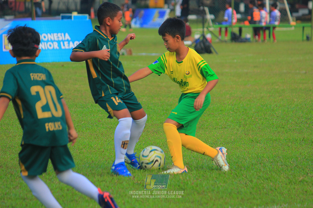 ijl u10 200925 folk football academy vs brazillian soccer lfa