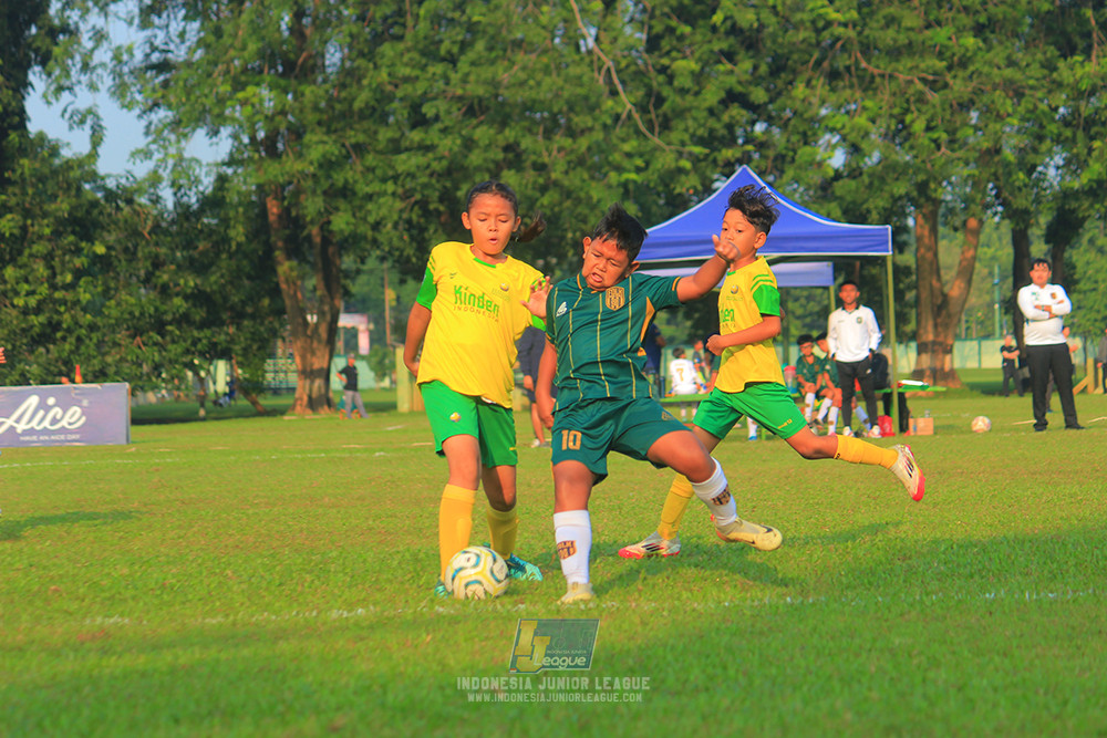 ijl u10 200925 folk football academy vs brazillian soccer lfa
