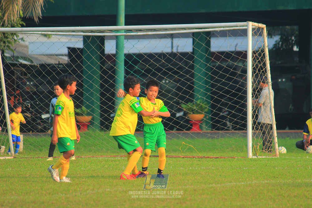 ijl u10 200925 folk football academy vs brazillian soccer lfa
