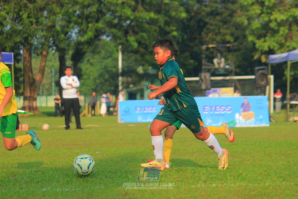 ijl u10 200925 folk football academy vs brazillian soccer lfa