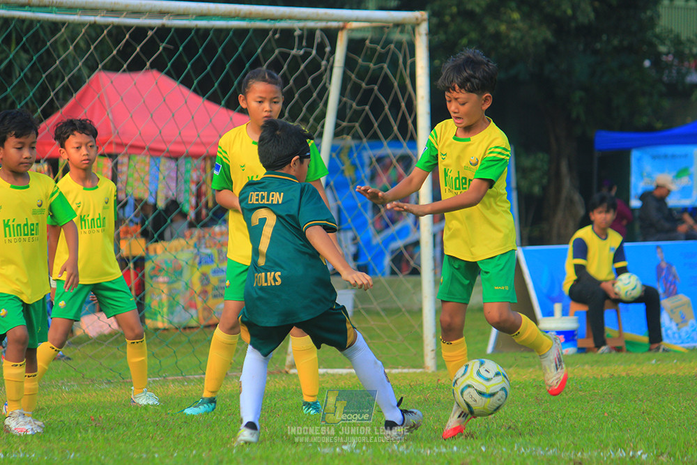 ijl u10 200925 folk football academy vs brazillian soccer lfa