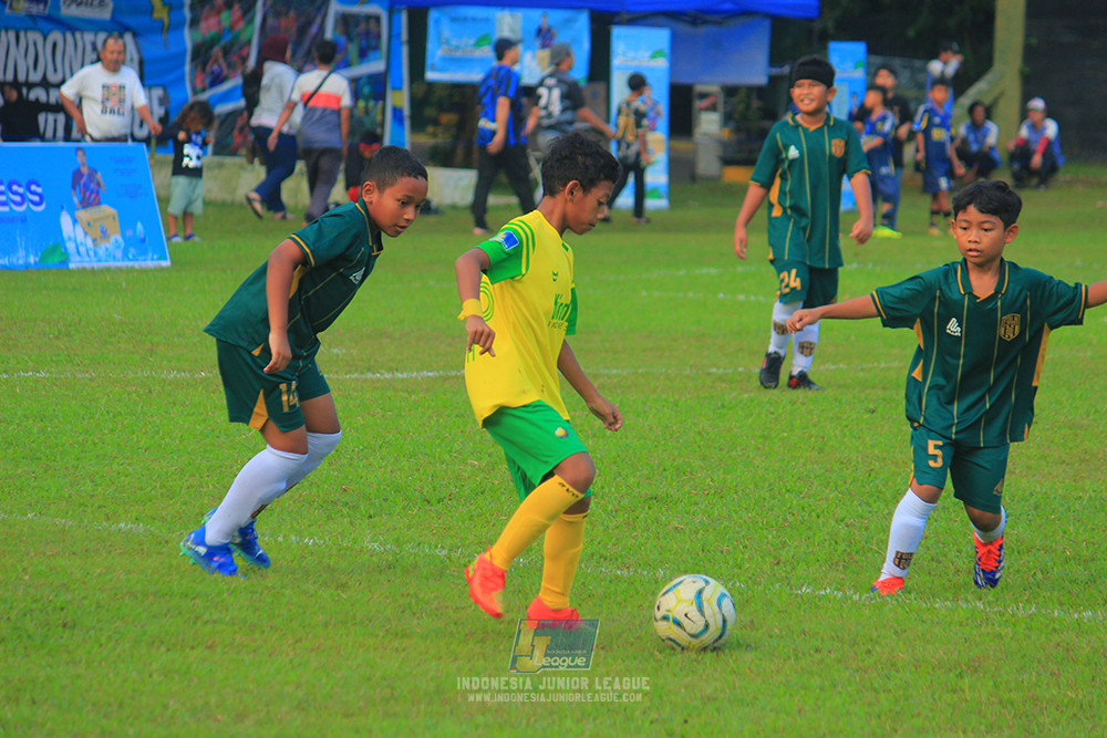 ijl u10 200925 folk football academy vs brazillian soccer lfa