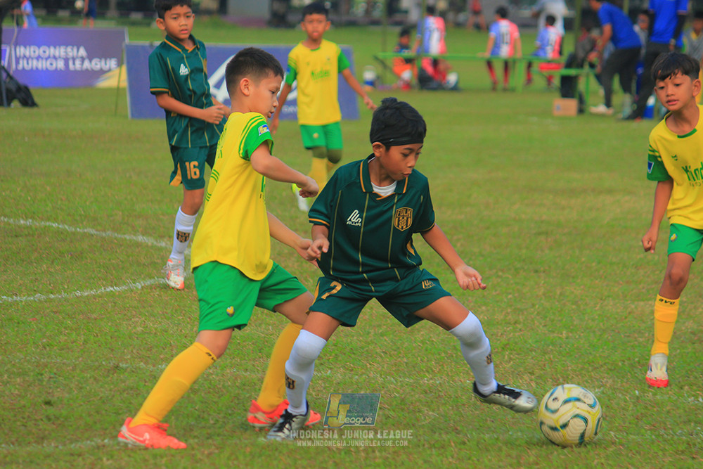 ijl u10 200925 folk football academy vs brazillian soccer lfa
