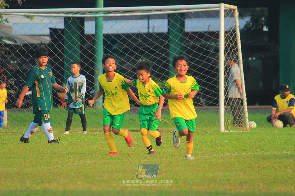 ijl u10 200925 folk football academy vs brazillian soccer lfa