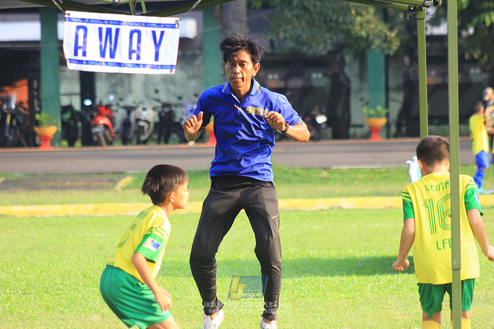 ijl u10 200925 folk football academy vs brazillian soccer lfa