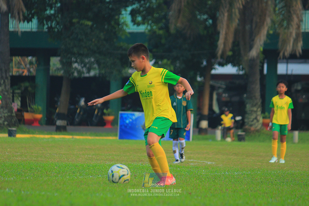ijl u10 200925 folk football academy vs brazillian soccer lfa