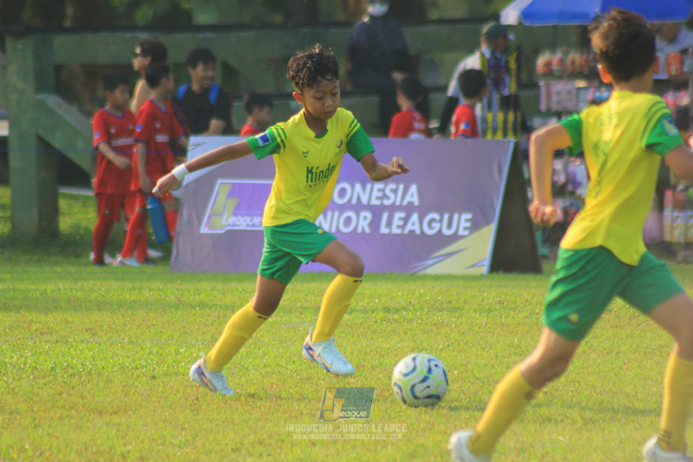 ijl u10 200925 folk football academy vs brazillian soccer lfa