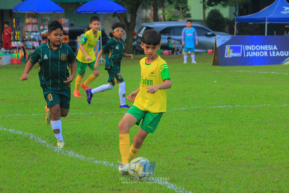ijl u10 200925 folk football academy vs brazillian soccer lfa