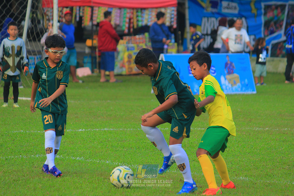 ijl u10 200925 folk football academy vs brazillian soccer lfa