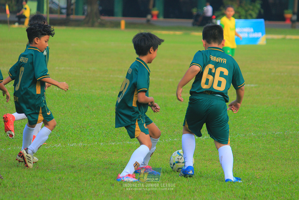 ijl u10 200925 folk football academy vs brazillian soccer lfa