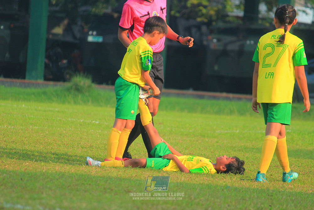 ijl u10 200925 folk football academy vs brazillian soccer lfa