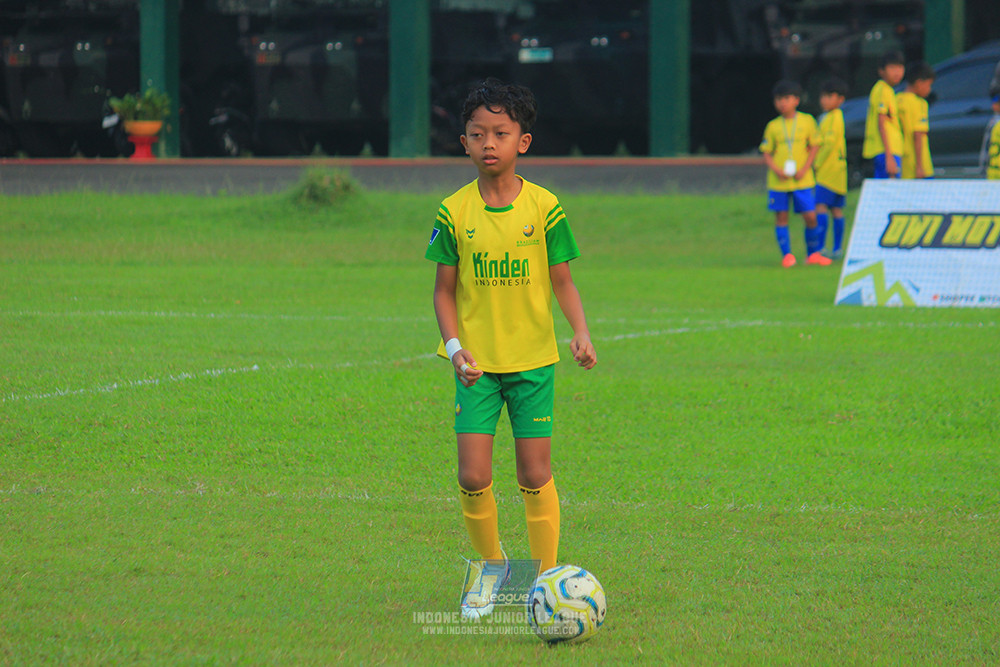 ijl u10 200925 folk football academy vs brazillian soccer lfa