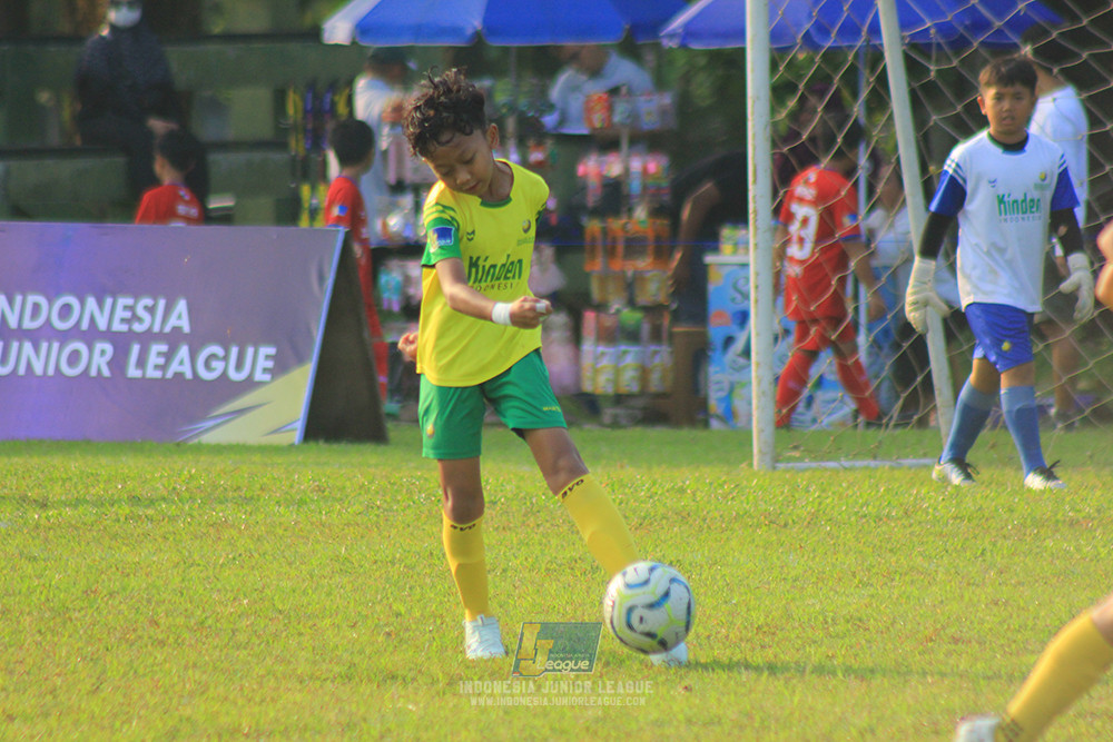 ijl u10 200925 folk football academy vs brazillian soccer lfa