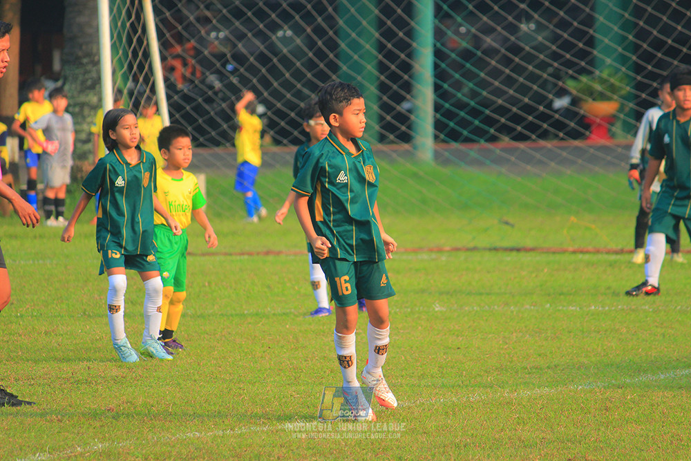 ijl u10 200925 folk football academy vs brazillian soccer lfa