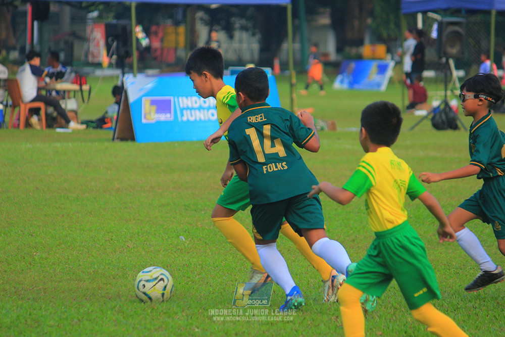 ijl u10 200925 folk football academy vs brazillian soccer lfa