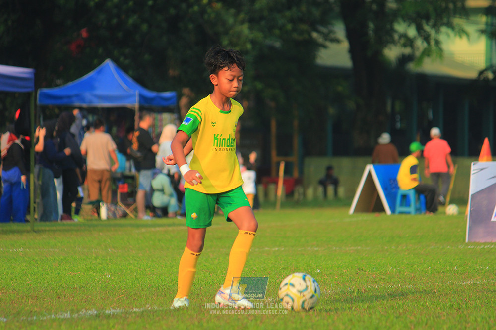 ijl u10 200925 folk football academy vs brazillian soccer lfa