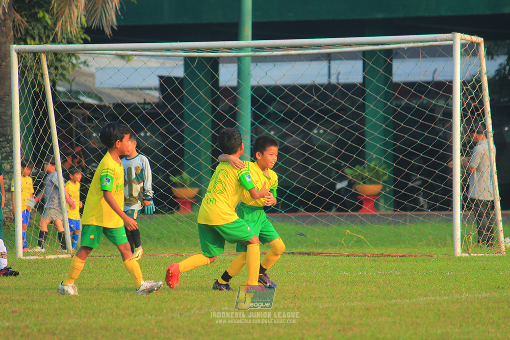 ijl u10 200925 folk football academy vs brazillian soccer lfa