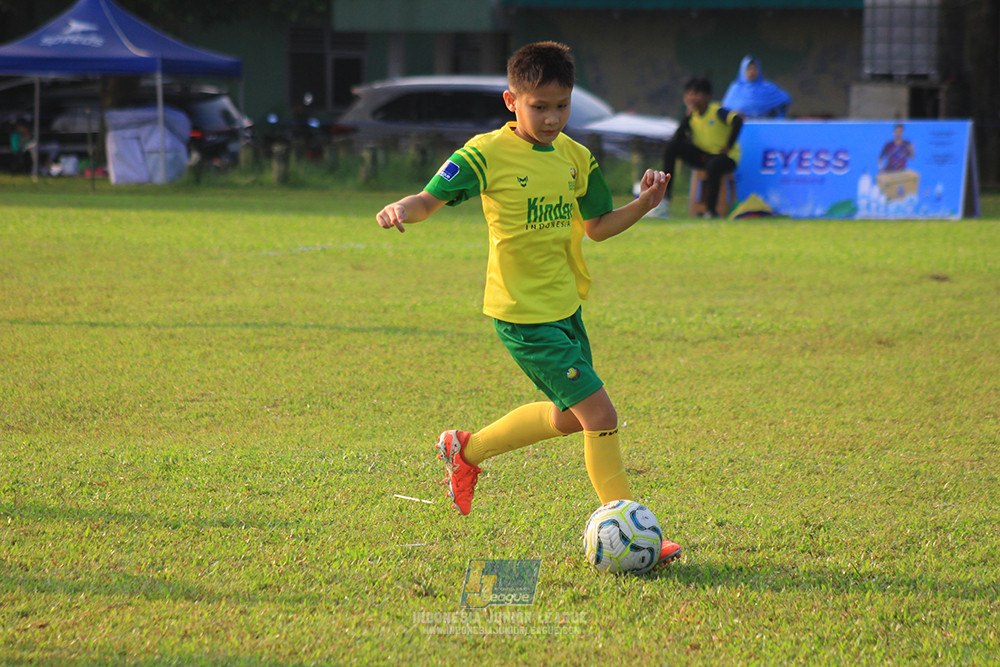 ijl u10 200925 folk football academy vs brazillian soccer lfa