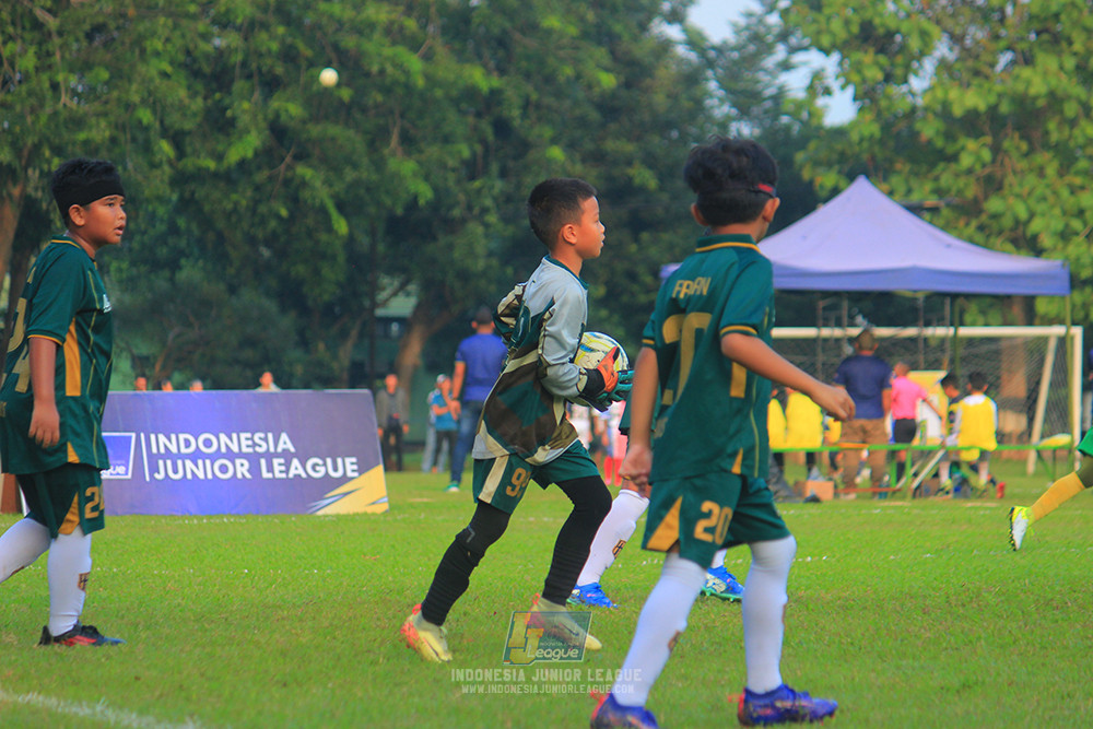 ijl u10 200925 folk football academy vs brazillian soccer lfa