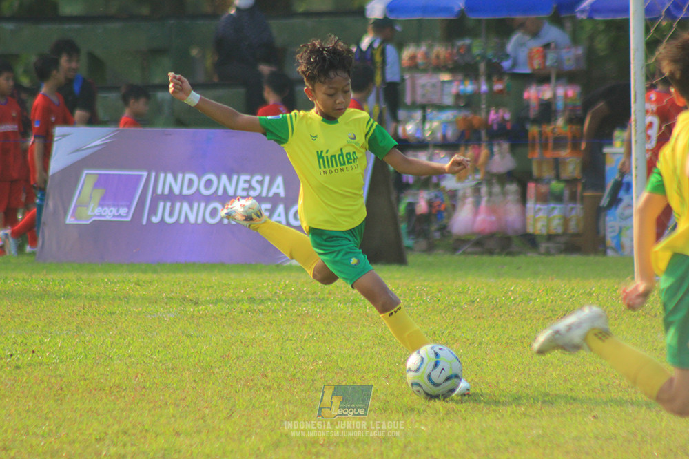 ijl u10 200925 folk football academy vs brazillian soccer lfa