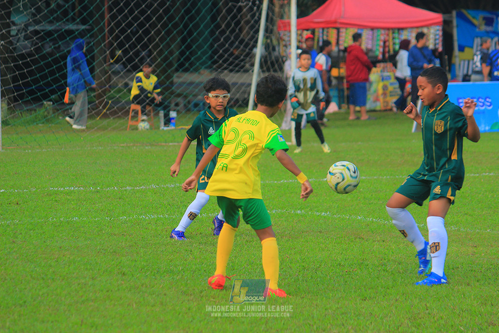 ijl u10 200925 folk football academy vs brazillian soccer lfa