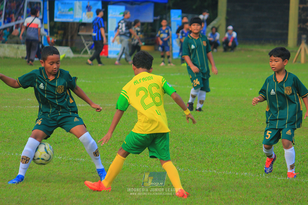 ijl u10 200925 folk football academy vs brazillian soccer lfa