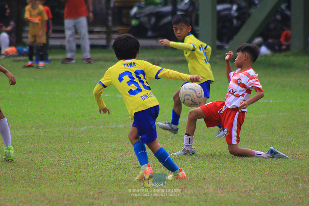 ijl u10 200925 isa marzuki badriawan vs brazillian soccer bintaro