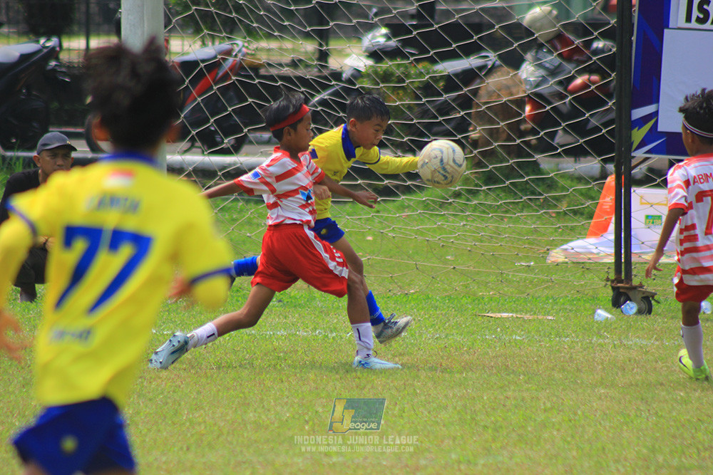 ijl u10 200925 isa marzuki badriawan vs brazillian soccer bintaro