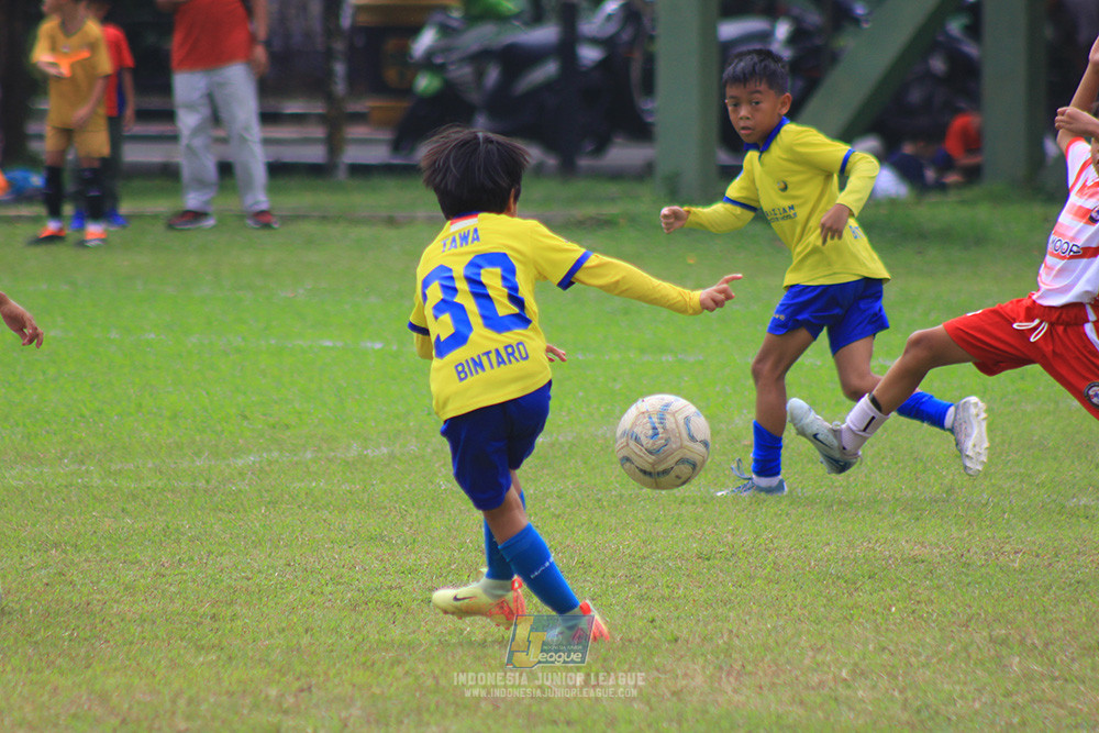 ijl u10 200925 isa marzuki badriawan vs brazillian soccer bintaro