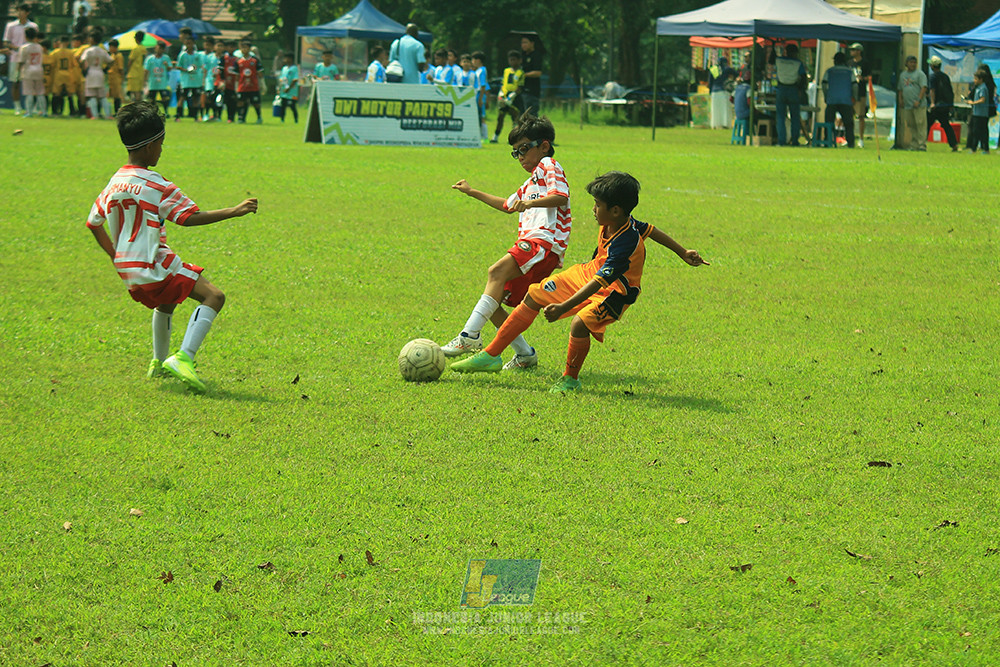 ijl u10 200925 timah united vs isa marzuki badriawan