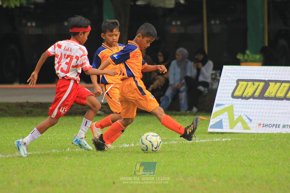 ijl u10 200925 timah united vs isa marzuki badriawan