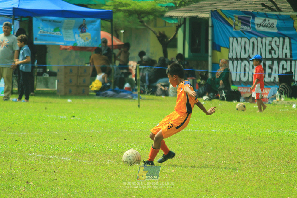 ijl u10 200925 timah united vs isa marzuki badriawan