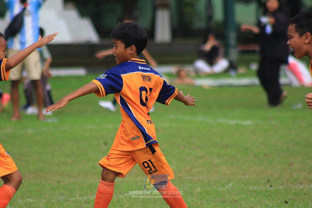 ijl u10 200925 timah united vs isa marzuki badriawan