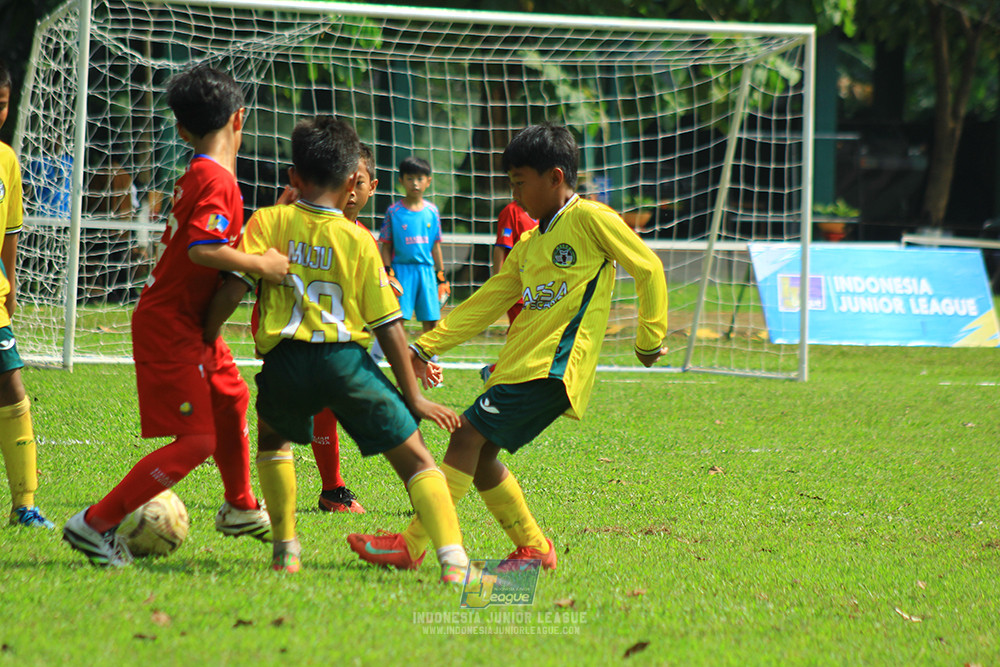 ijl u10 210925 brazillian soccer senayan vs maesa pararaider army