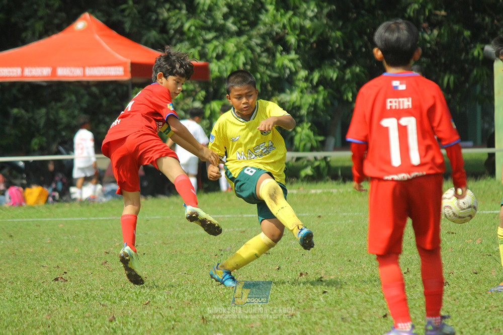 ijl u10 210925 brazillian soccer senayan vs maesa pararaider army