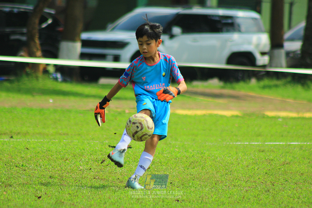 ijl u10 210925 brazillian soccer senayan vs maesa pararaider army