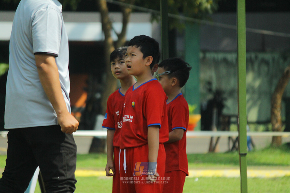 ijl u10 210925 brazillian soccer senayan vs maesa pararaider army