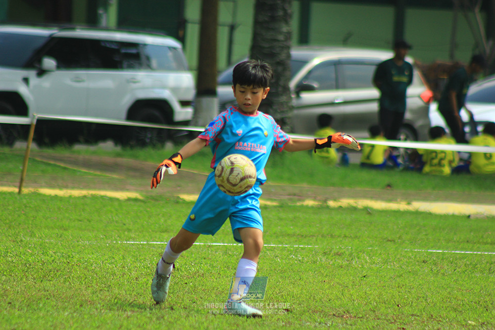 ijl u10 210925 brazillian soccer senayan vs maesa pararaider army