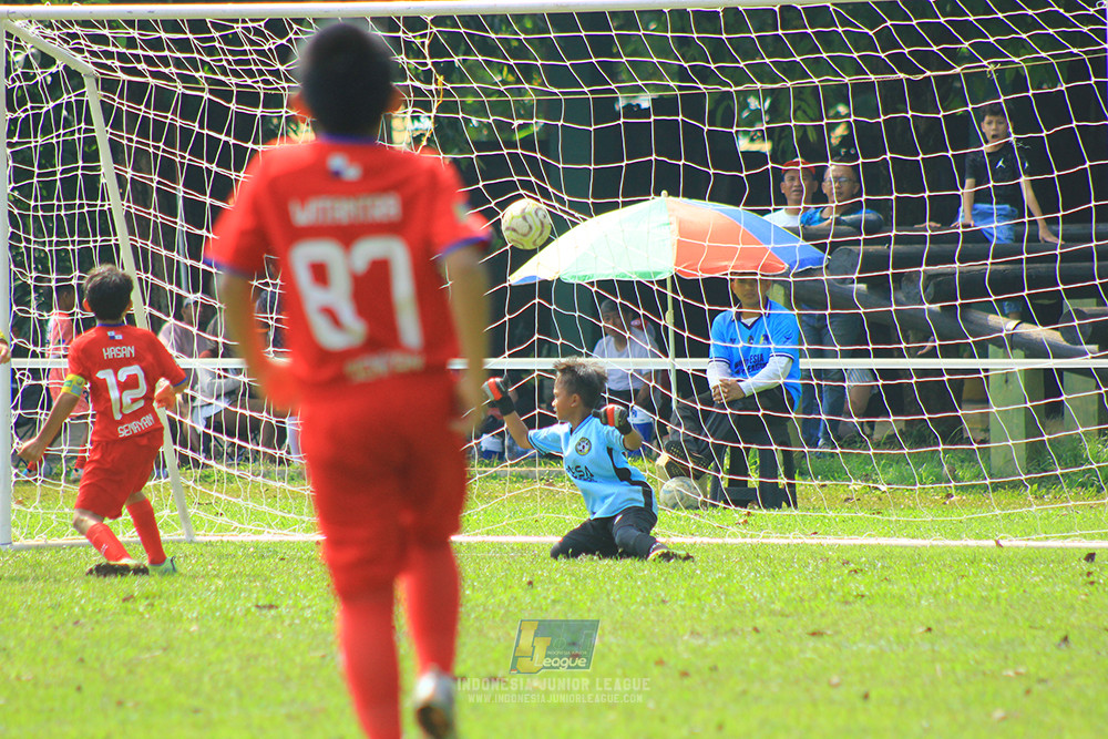 ijl u10 210925 brazillian soccer senayan vs maesa pararaider army