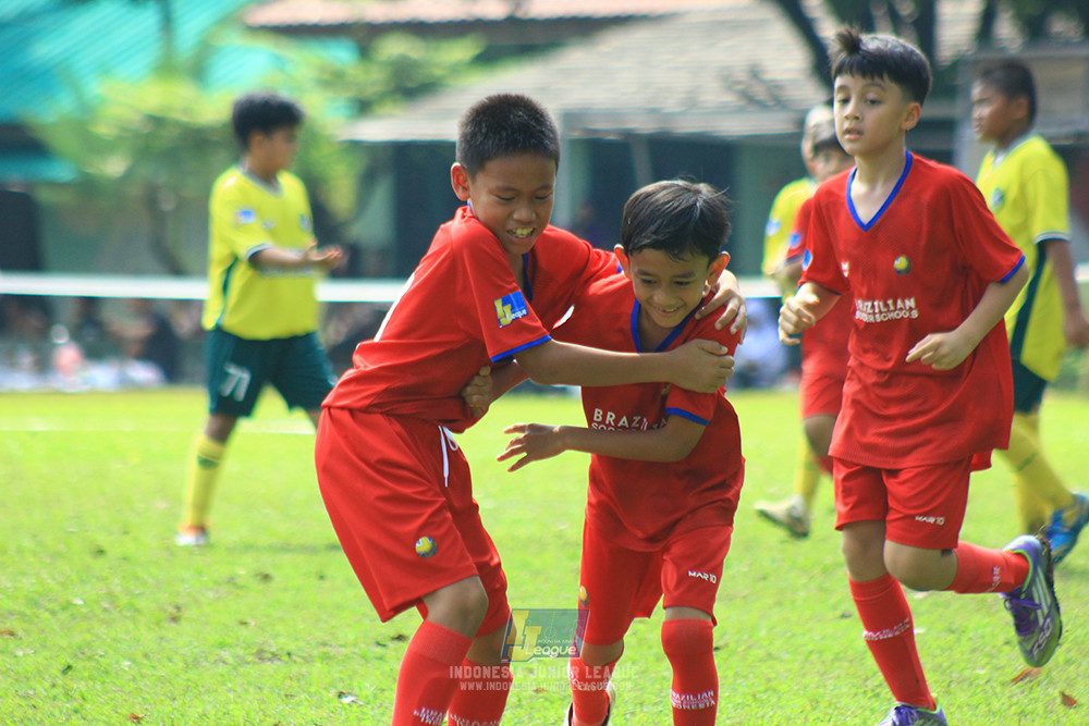 ijl u10 210925 brazillian soccer senayan vs maesa pararaider army