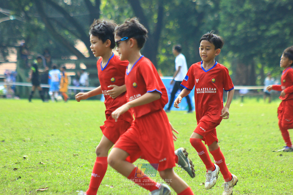 ijl u10 210925 brazillian soccer senayan vs maesa pararaider army