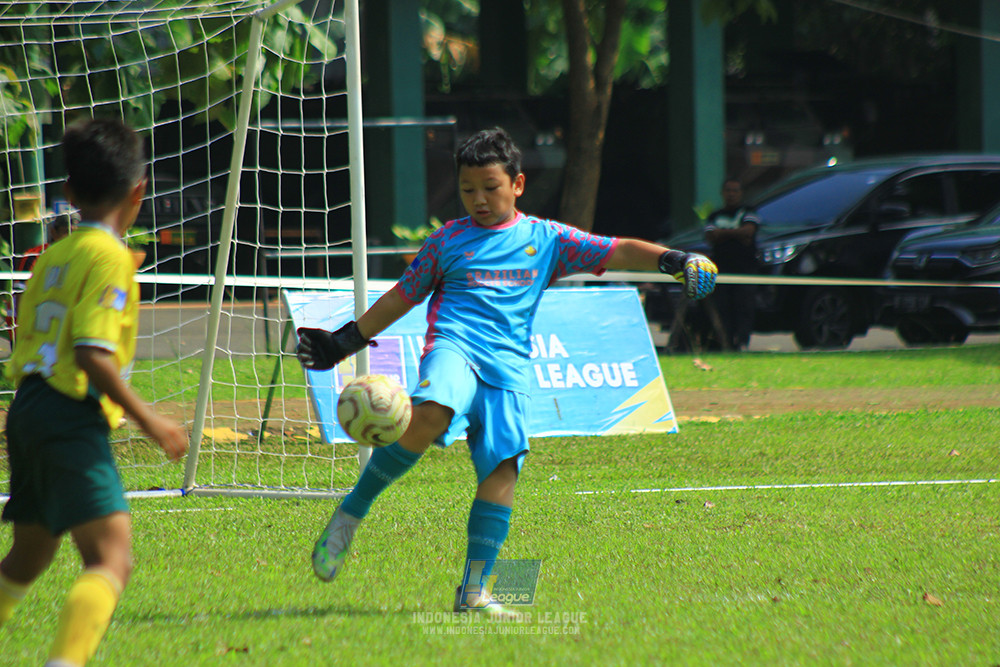 ijl u10 210925 brazillian soccer senayan vs maesa pararaider army