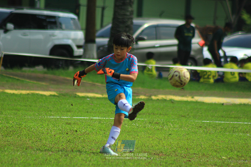 ijl u10 210925 brazillian soccer senayan vs maesa pararaider army