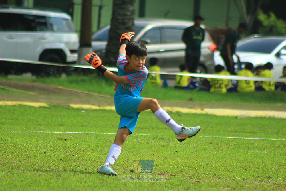 ijl u10 210925 brazillian soccer senayan vs maesa pararaider army