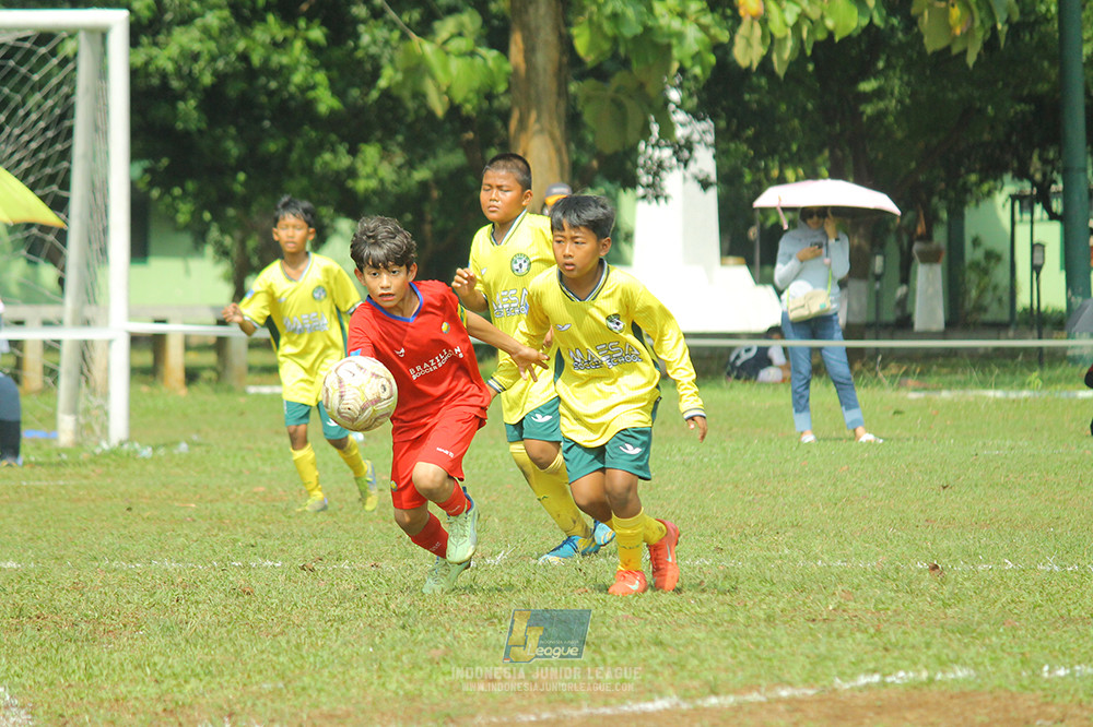 ijl u10 210925 brazillian soccer senayan vs maesa pararaider army
