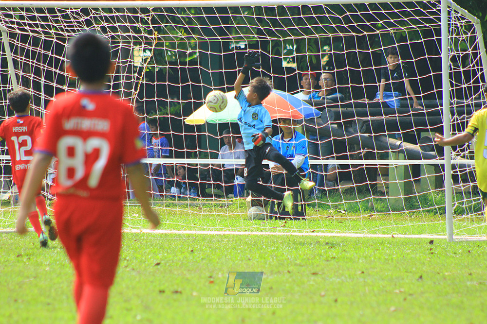 ijl u10 210925 brazillian soccer senayan vs maesa pararaider army