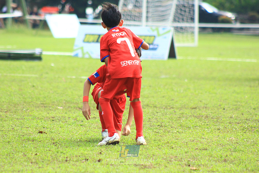 ijl u10 210925 brazillian soccer senayan vs maesa pararaider army